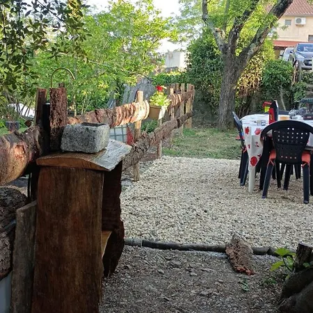 Apartamento Gite Le Clos Des Boucs Les Mages